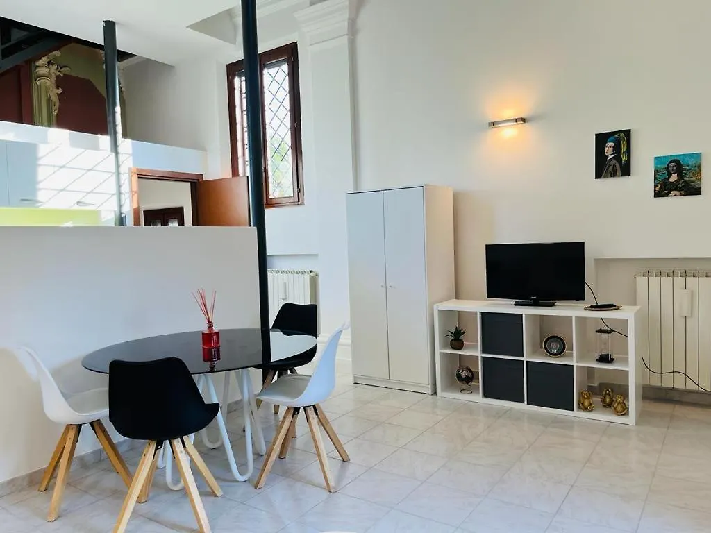 Apartment Red Sun Church Villa Rossi